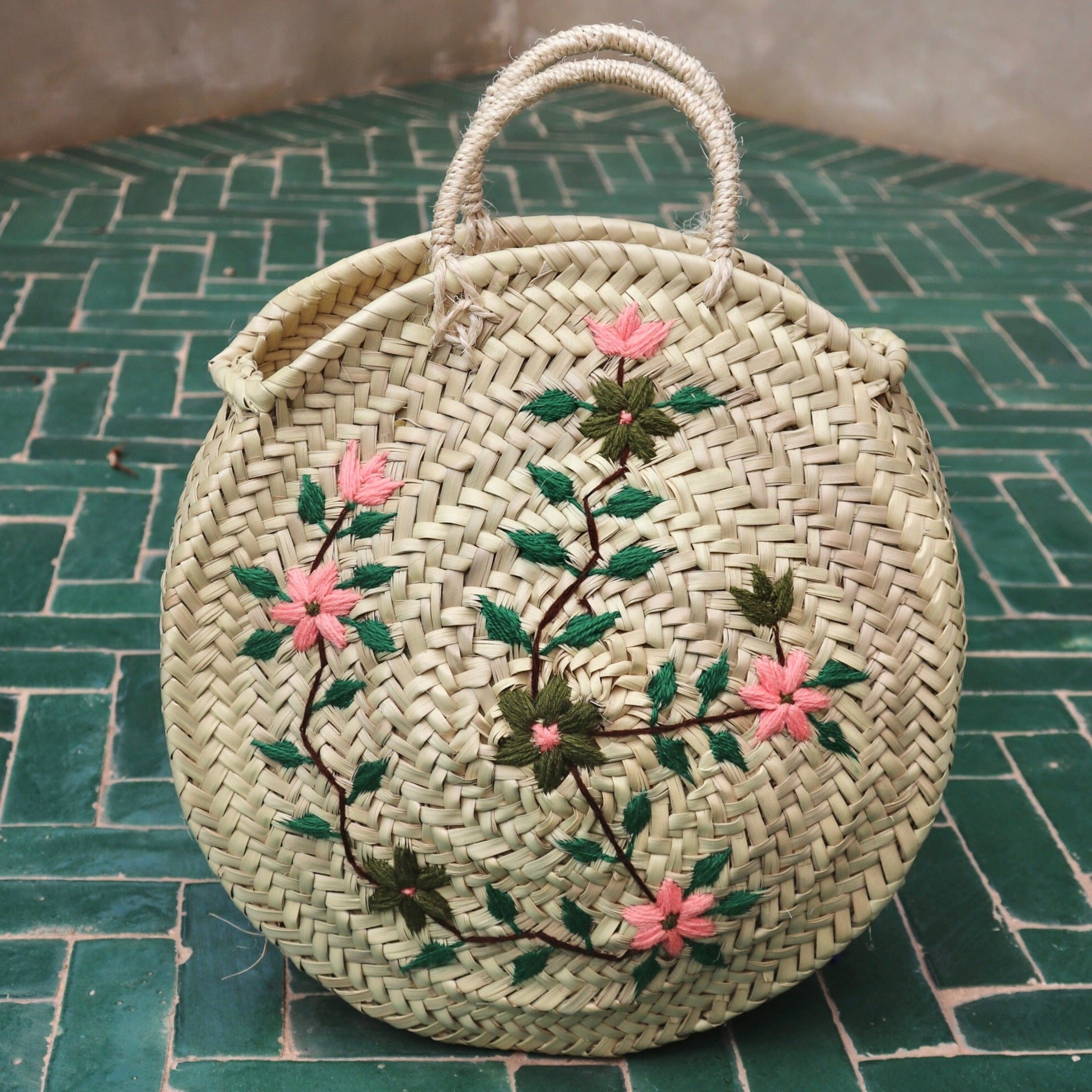 Round Raffia Handbag with Floral Design