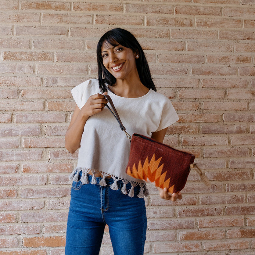 Néctar Convertible Clutch