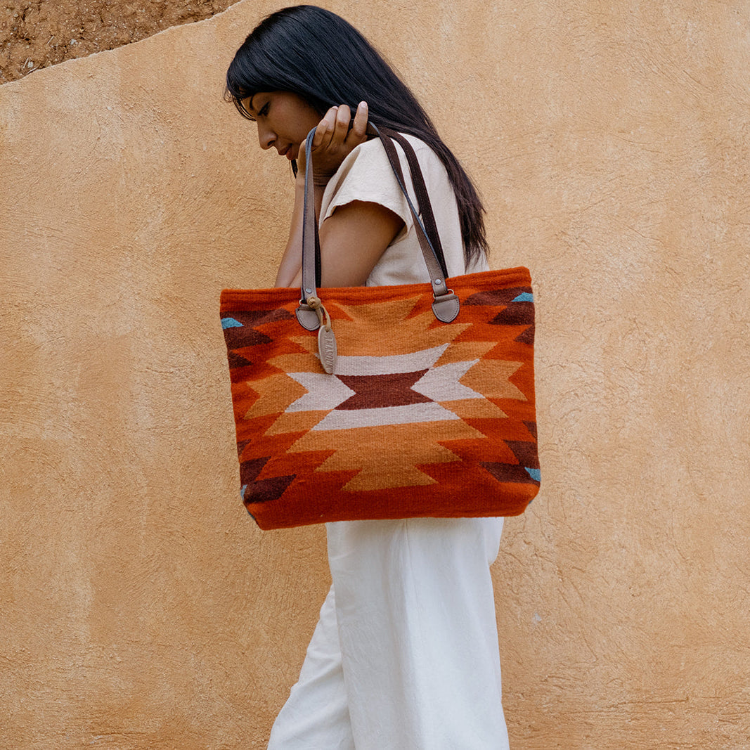 Mariposa Tote