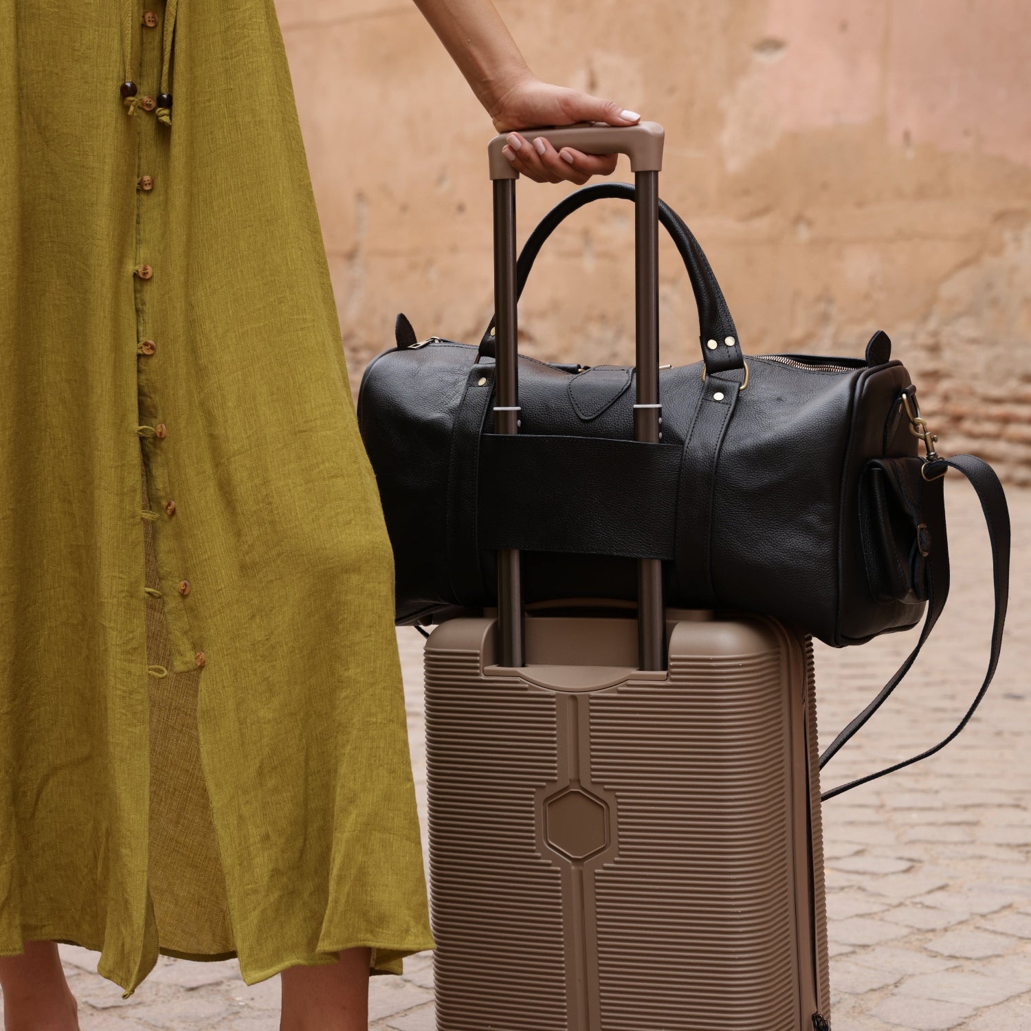 Weekend Bag Black Leather by AMASOUK