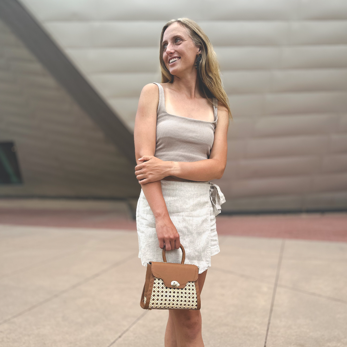 Raffia Handbag with Detachable Strap by AMASOUK