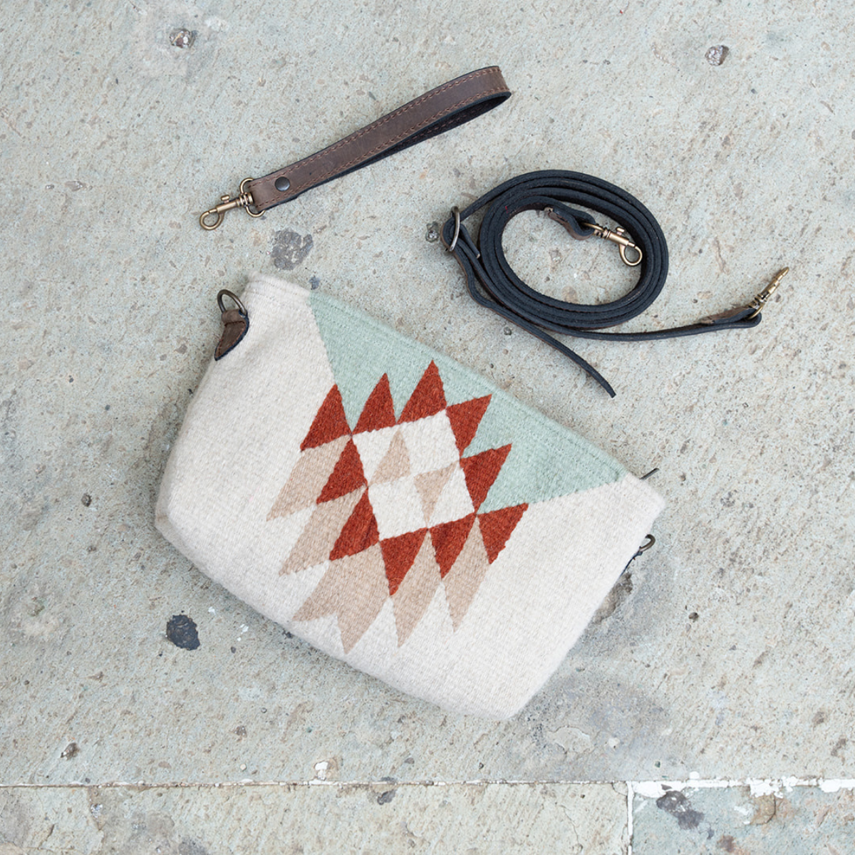 Fénix Convertible Clutch