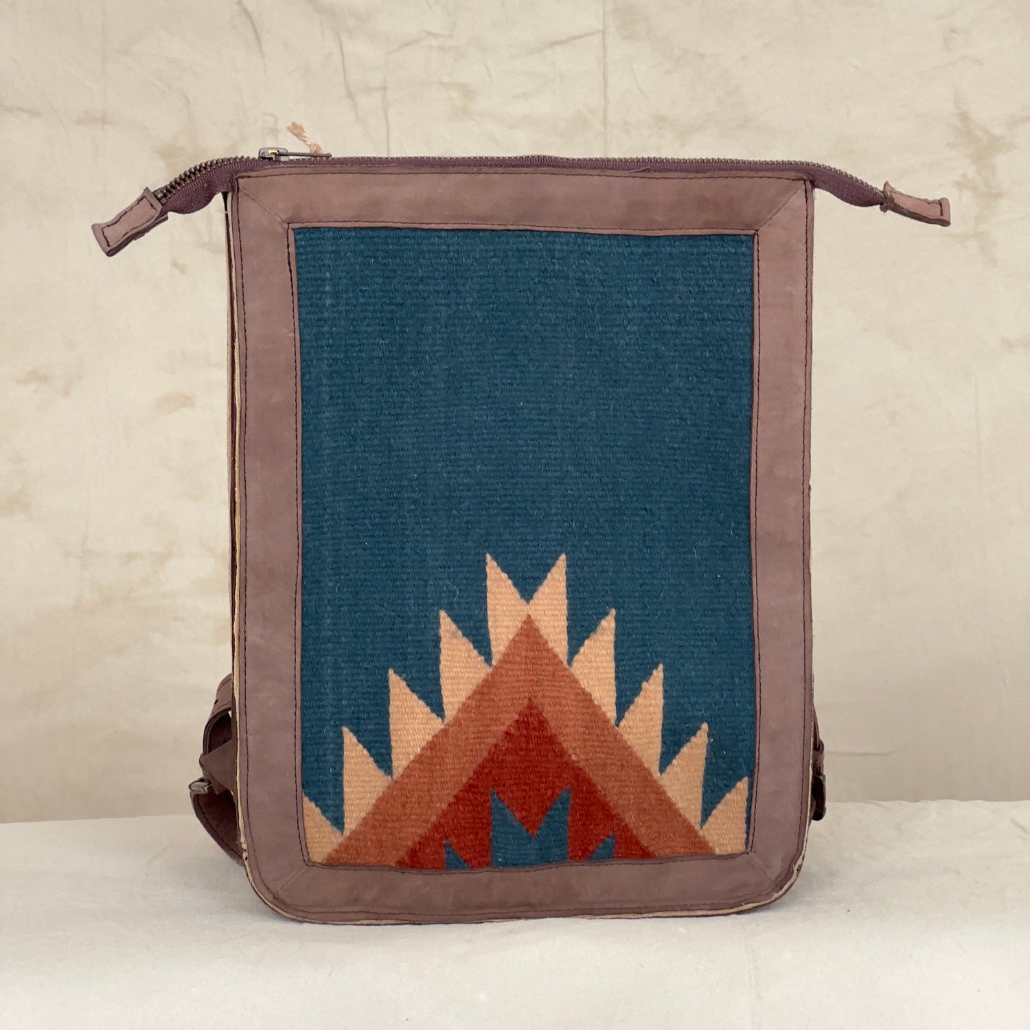 Cuarzo Slim Backpack