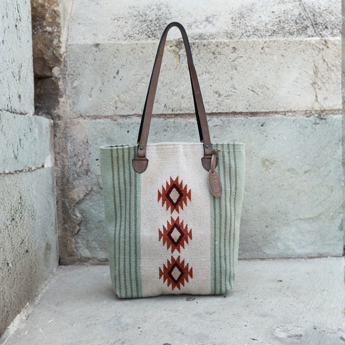 Primavera Bucket Tote