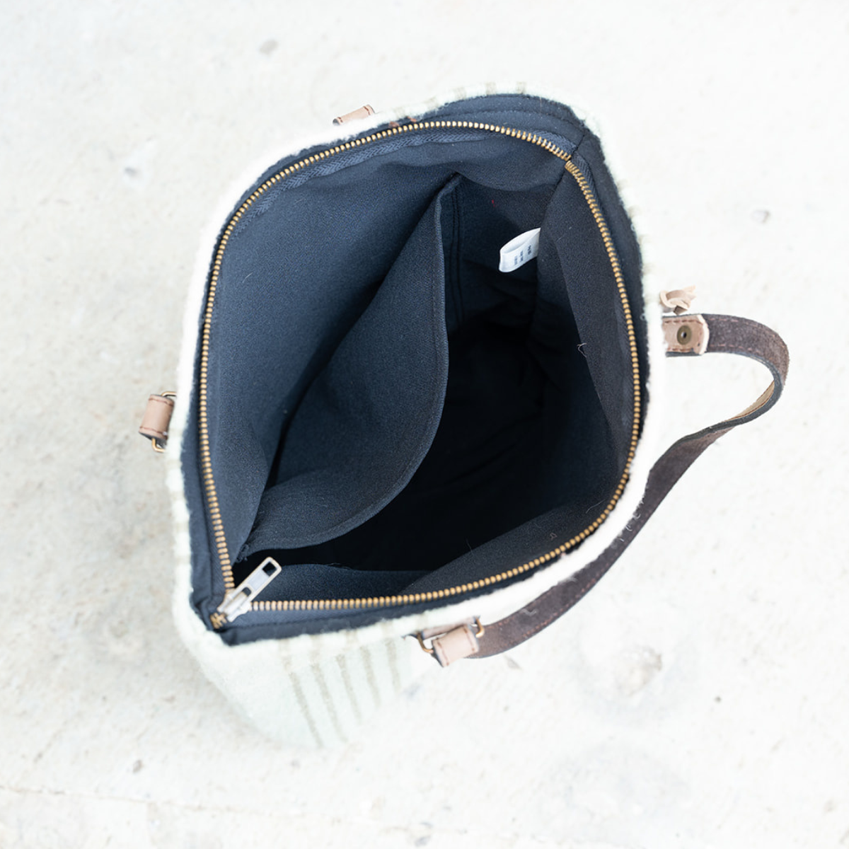 Primavera Bucket Tote
