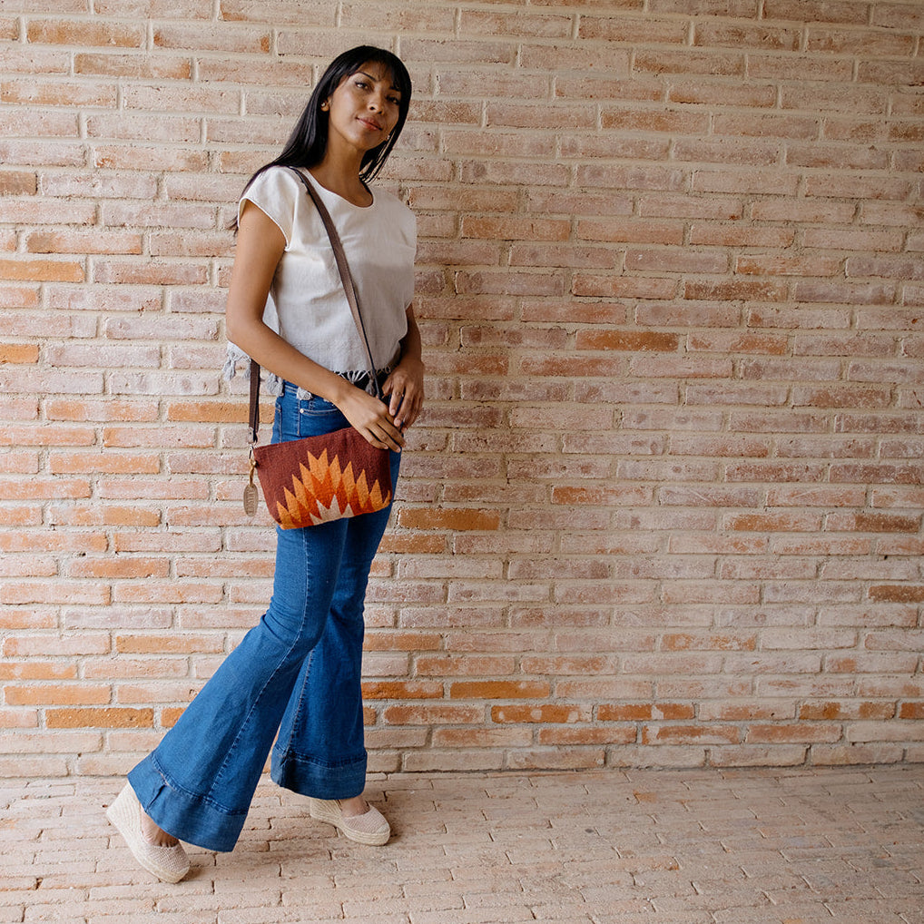 Néctar Convertible Clutch