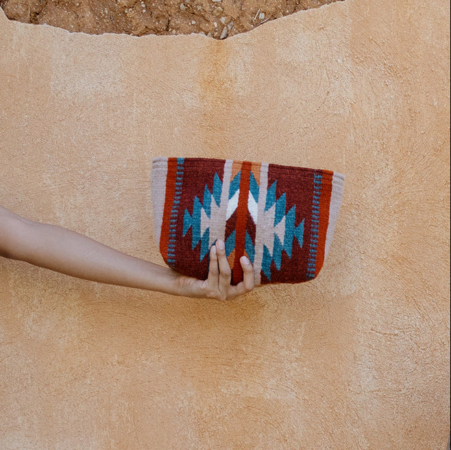 Candela Pouch