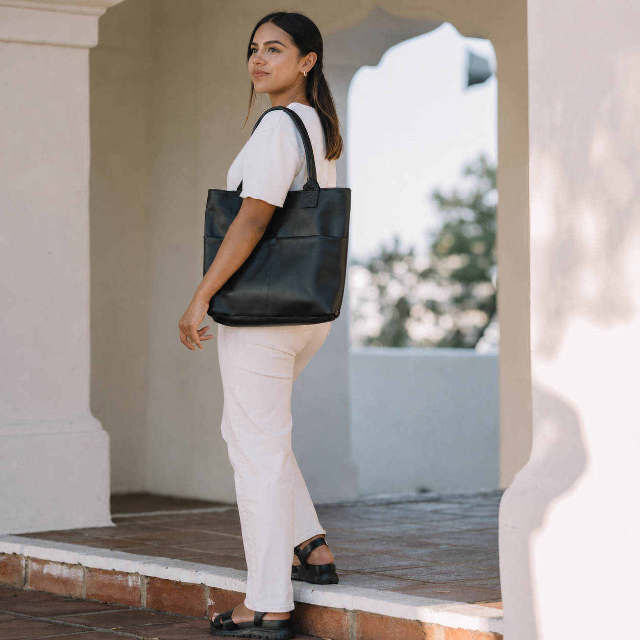 Black Classic Leather Tote Structured