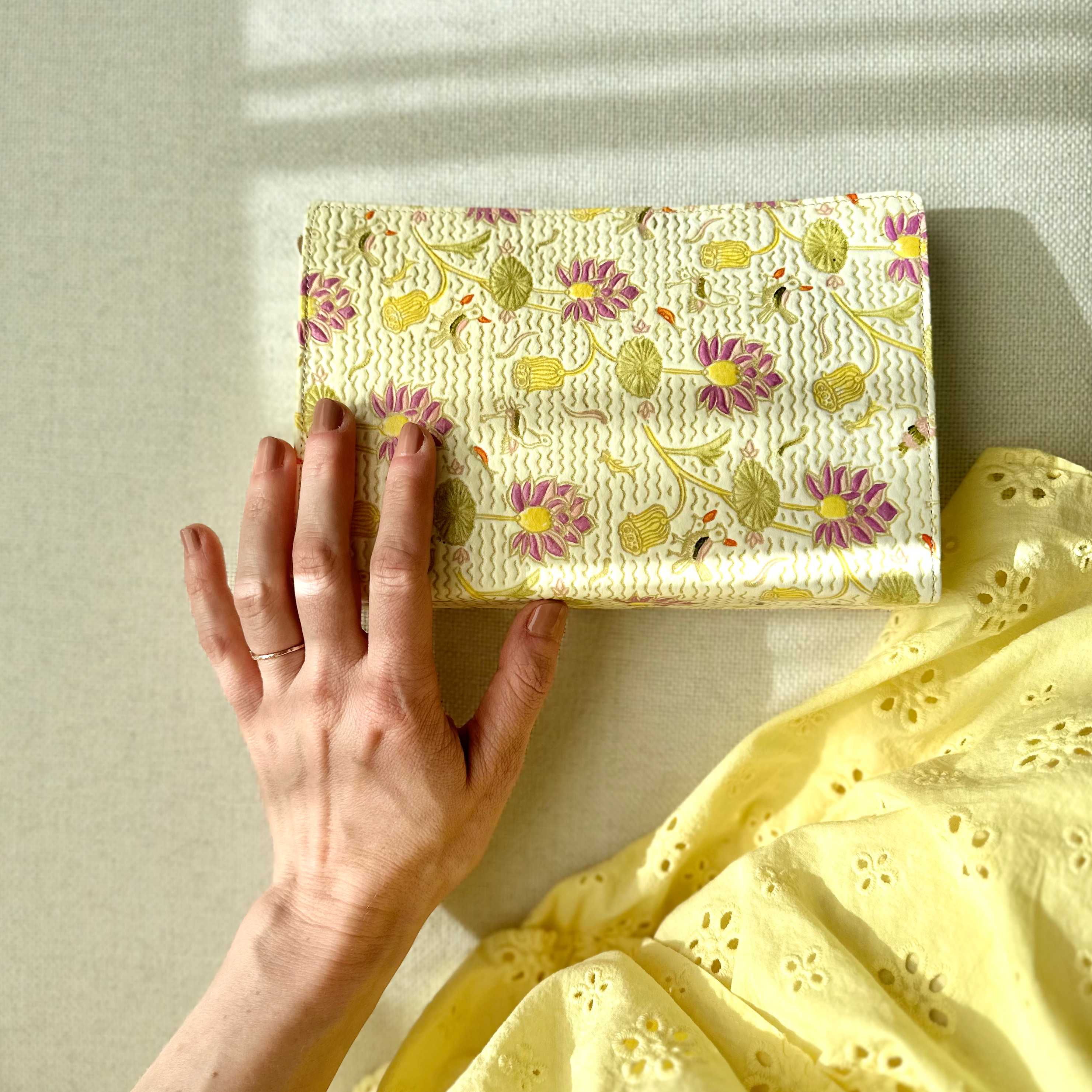 Floral Clutch for Weddings by AMASOUK