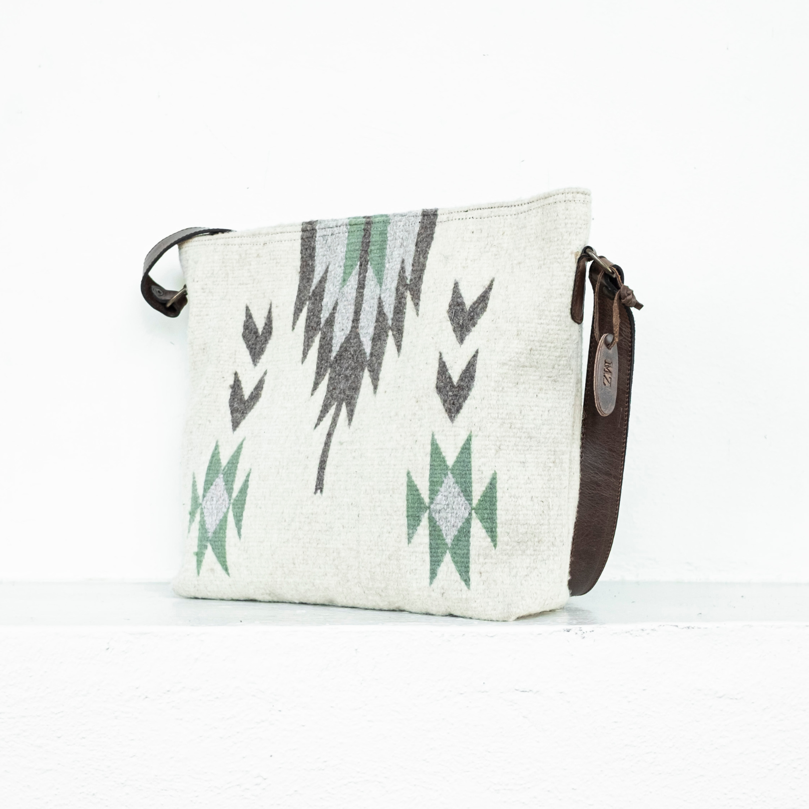 Nieve Shoulder Bag